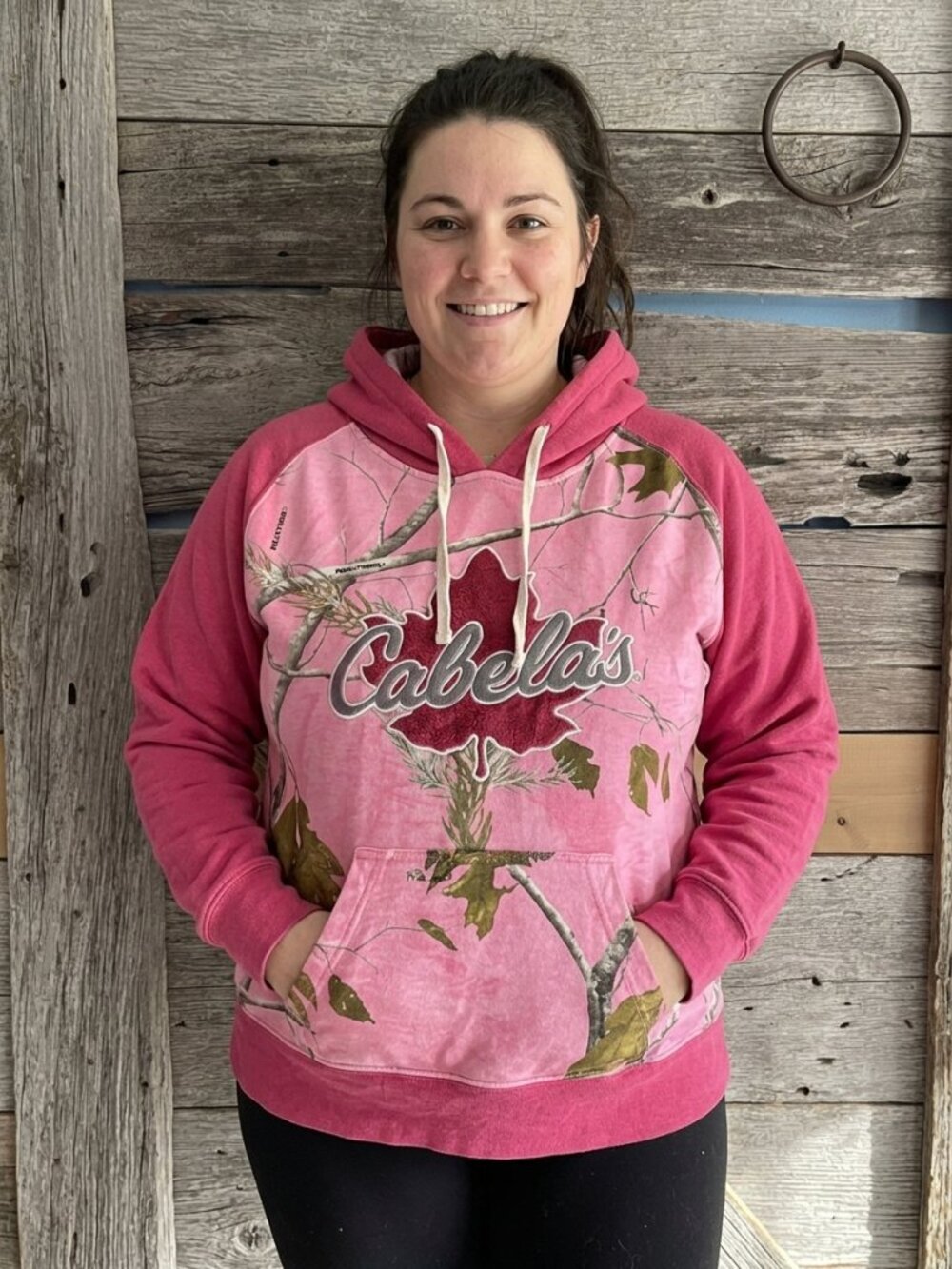 Cabela's RealTree size XL Pink Camouflage Women's Sweater